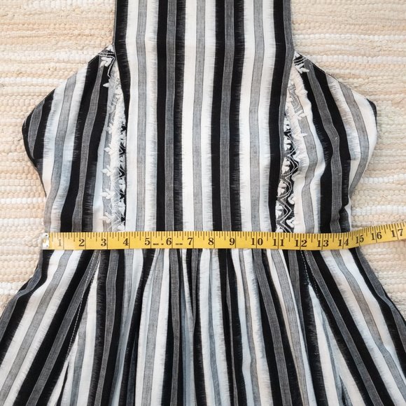 Plenty by Tracy Reese B&W Stripe Embroidered Flare Dress Size 8 Like New - Picture 7 of 12